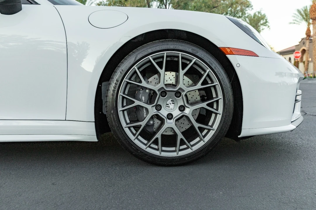 2026 Porsche 992 Carrera - Image 10 of 21