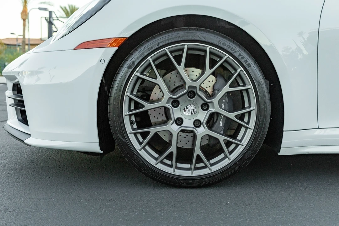 2026 Porsche 992 Carrera - Image 13 of 21