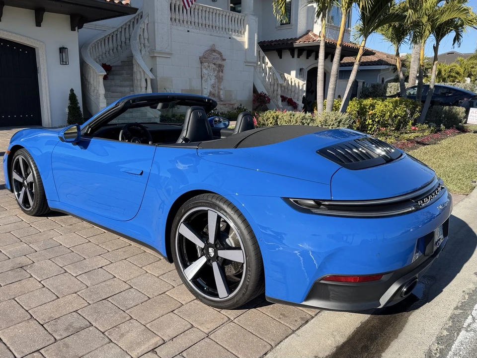2026 Porsche 992 Carrera - Image 5 of 21