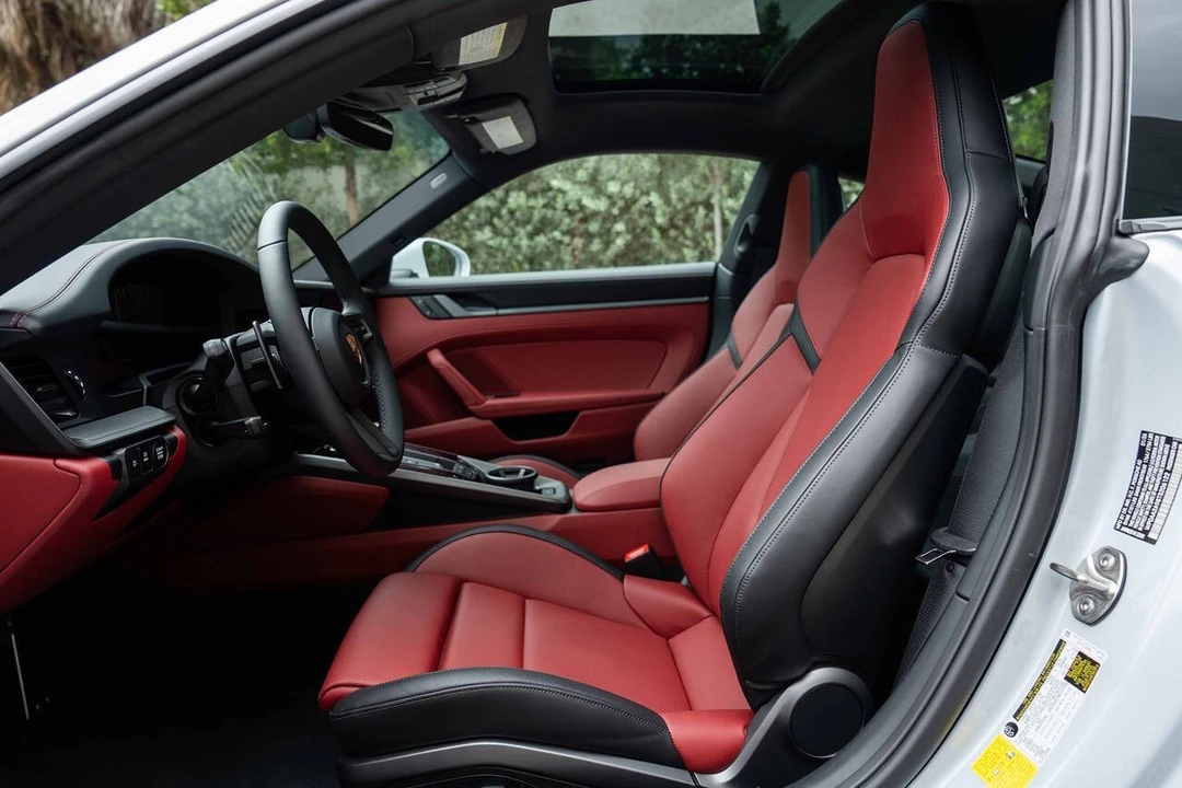 2026 Porsche 992 Carrera - Image 3 of 31