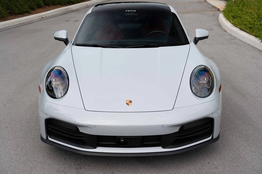 2026 Porsche 992 Carrera - Image 7 of 31