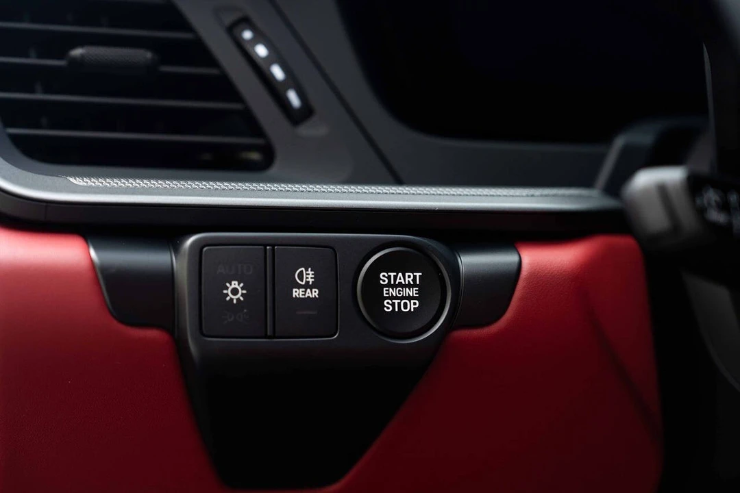 2026 Porsche 992 Carrera - Image 26 of 31