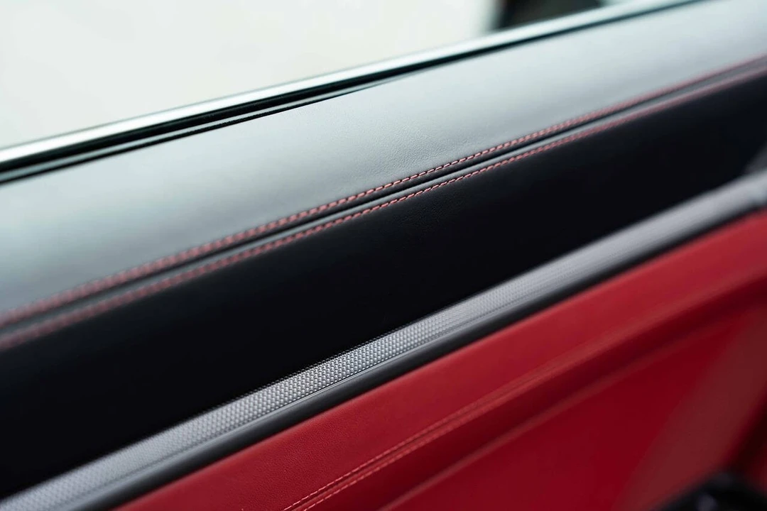 2026 Porsche 992 Carrera - Image 25 of 31