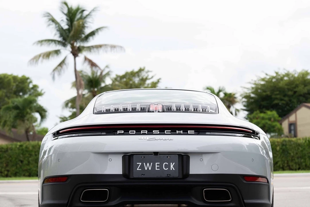 2026 Porsche 992 Carrera - Image 13 of 31
