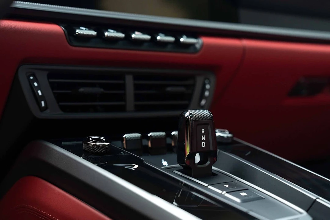 2026 Porsche 992 Carrera - Image 30 of 31