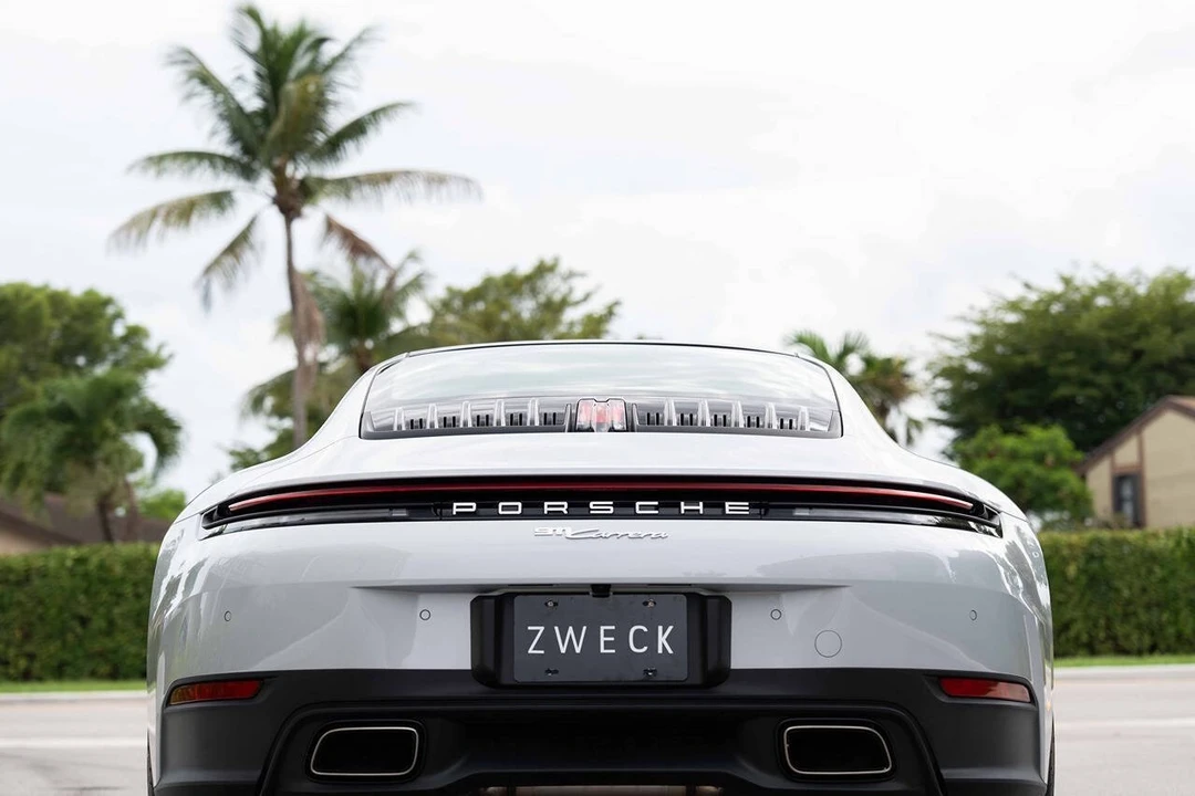 2026 Porsche 992 Carrera - Image 13 of 31