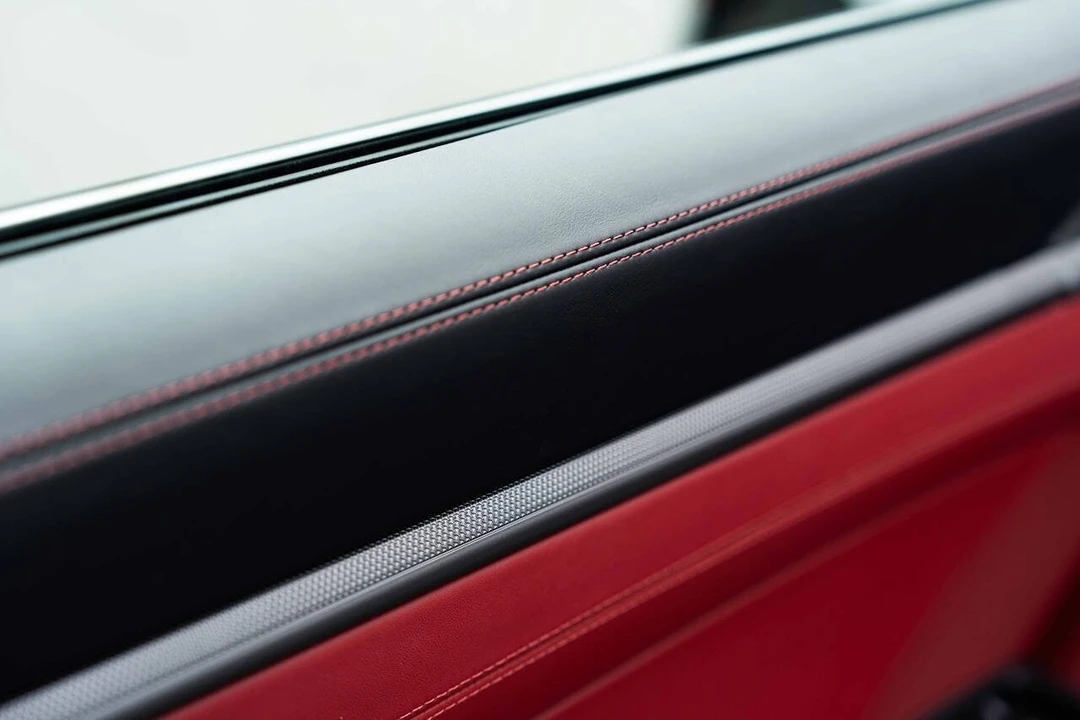 2026 Porsche 992 Carrera - Image 25 of 31