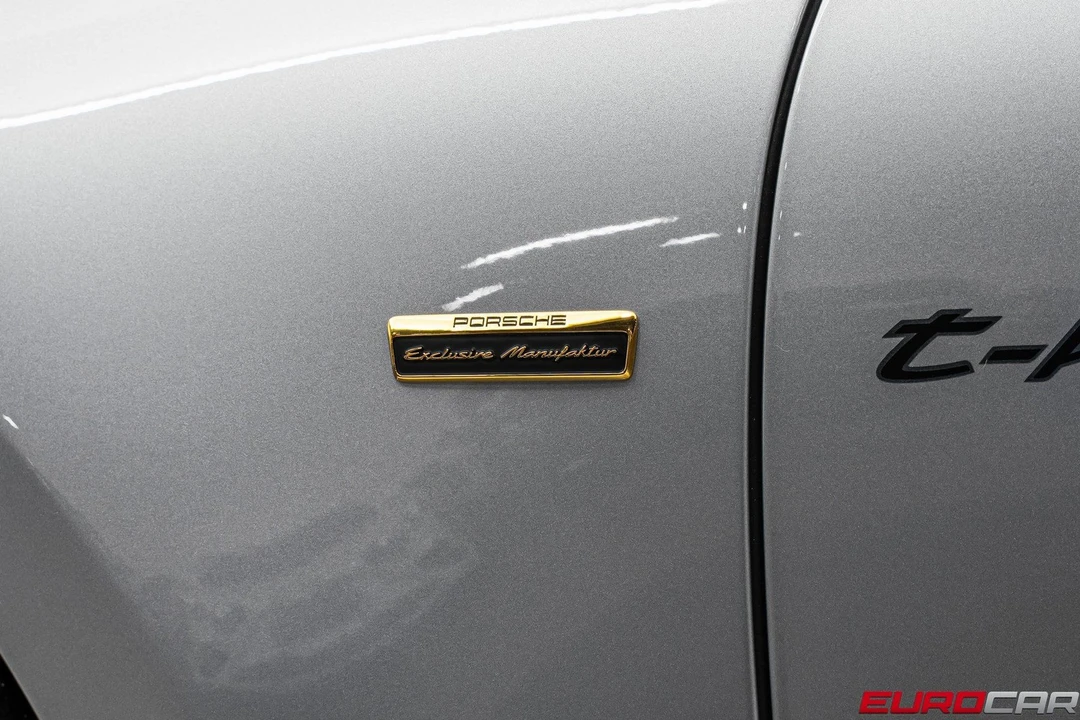 2026 Porsche 911 - Image 18 of 31