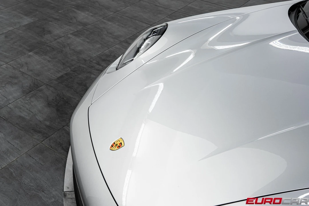 2026 Porsche 911 - Image 12 of 31