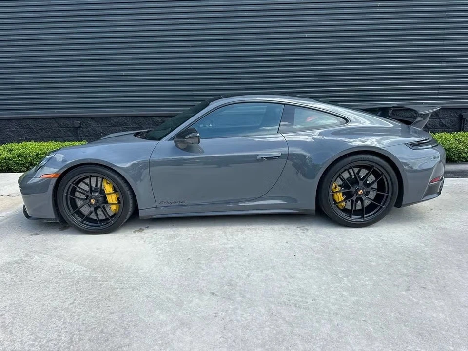 2026 Porsche 992 Carrera GTS - Image 12 of 31