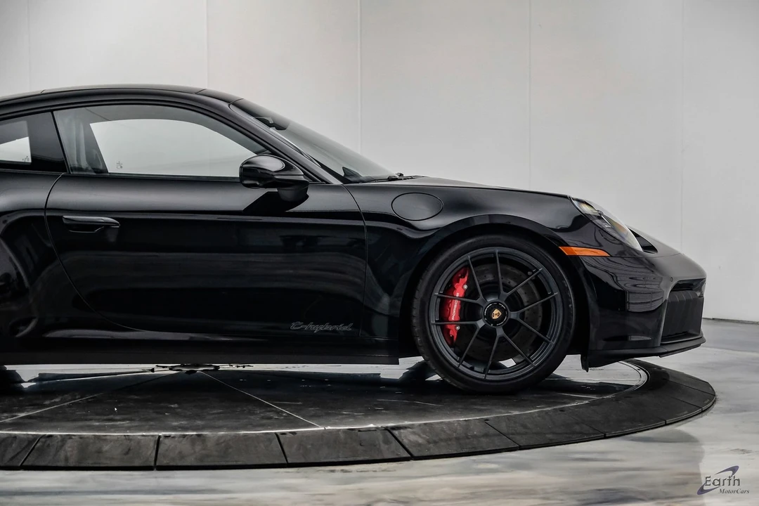 2026 Porsche 911 - Image 21 of 31