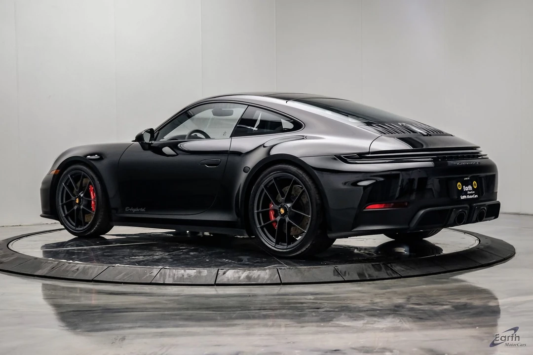 2026 Porsche 911 - Image 10 of 31