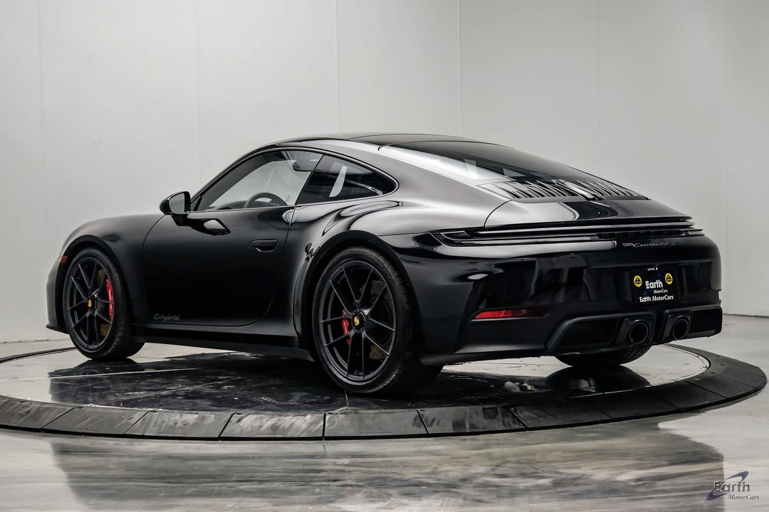 2026 Porsche 911 - Image 11 of 31