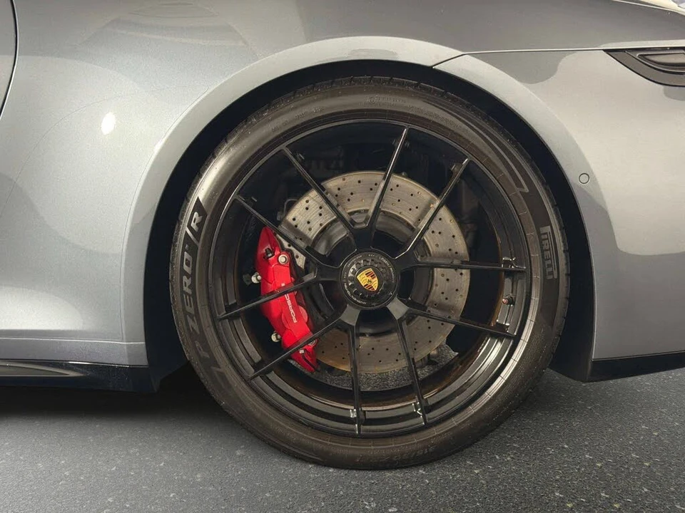 2026 Porsche 911 - Image 12 of 31