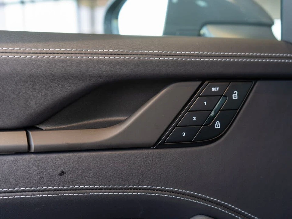 2026 Porsche 911 - Image 30 of 31