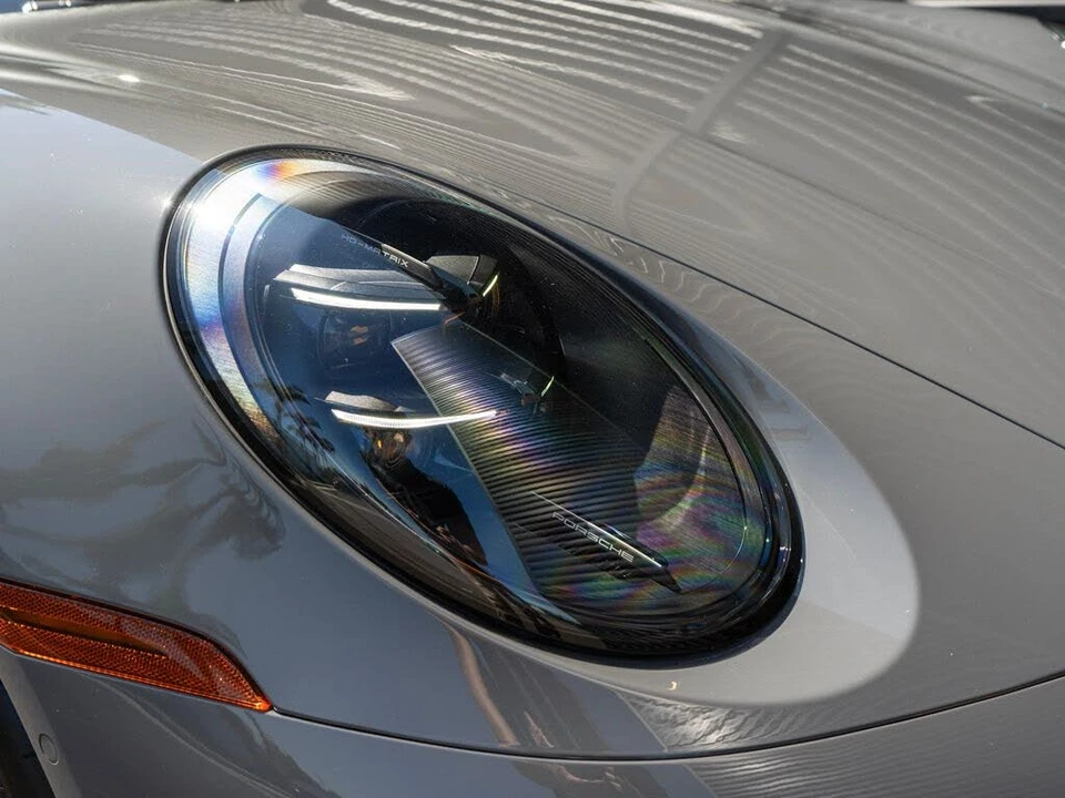 2026 Porsche 911 - Image 13 of 31