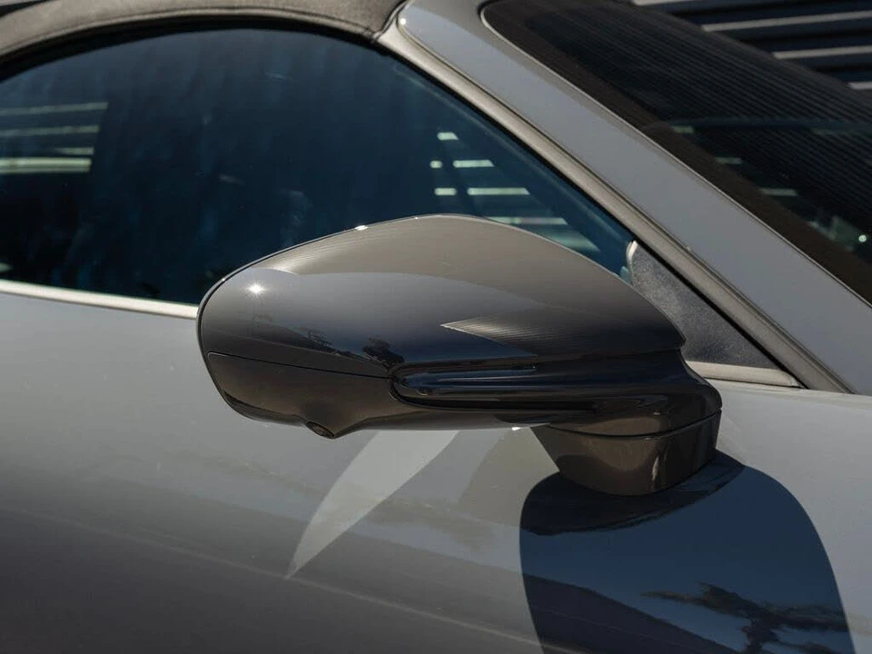 2026 Porsche 911 - Image 15 of 31
