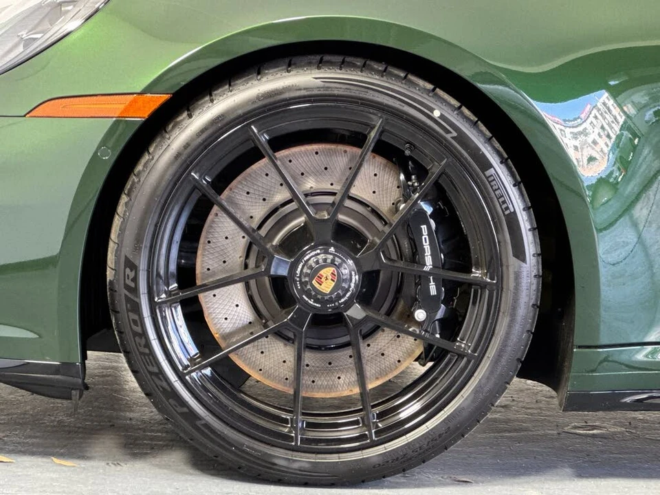 2026 Porsche 911 - Image 30 of 31
