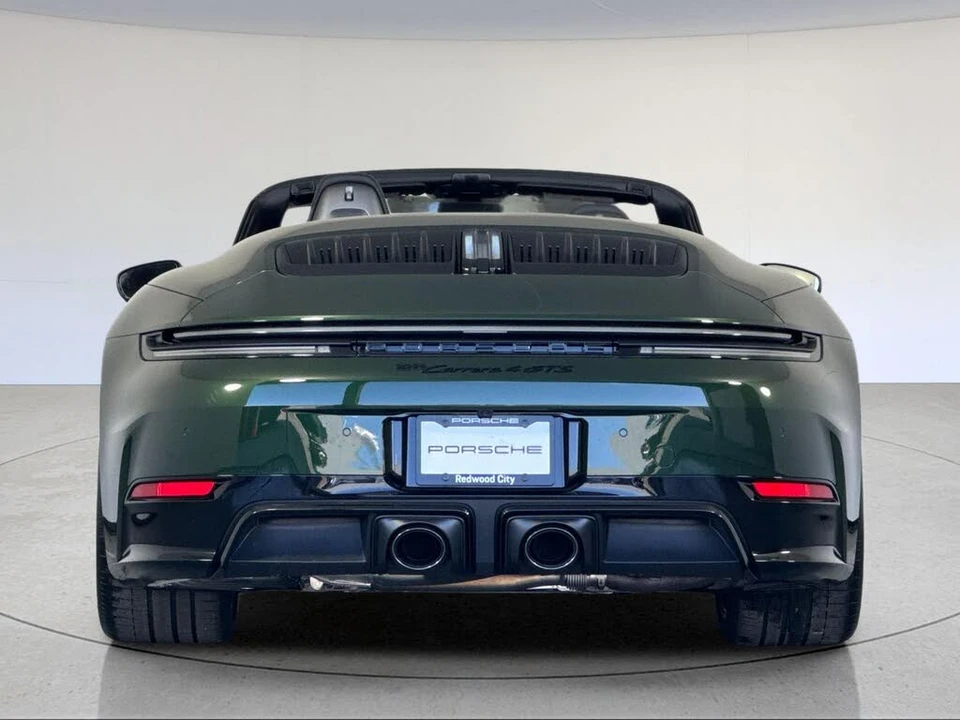 2026 Porsche 911 - Image 7 of 31
