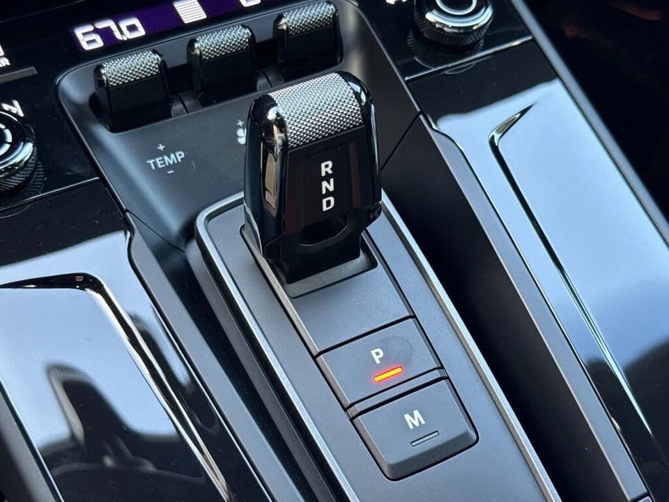 2026 Porsche 911 - Image 23 of 31