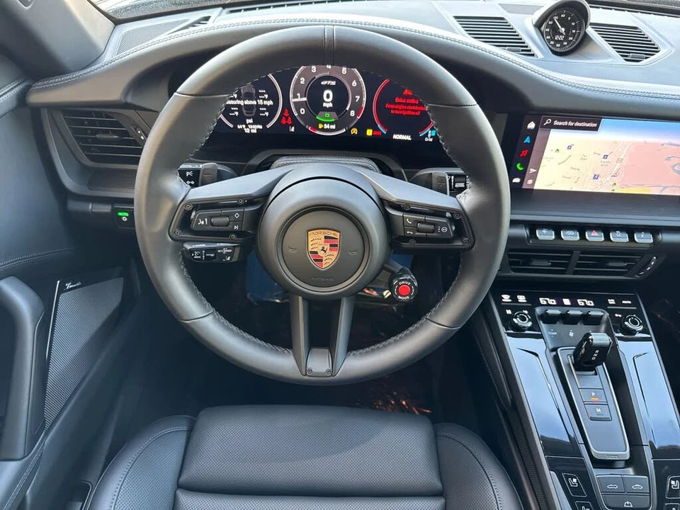2026 Porsche 911 - Image 15 of 31