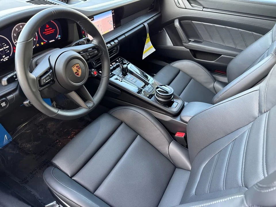 2026 Porsche 911 - Image 4 of 31