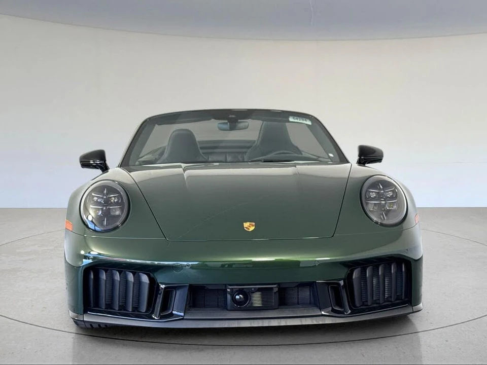 2026 Porsche 911 - Image 11 of 31