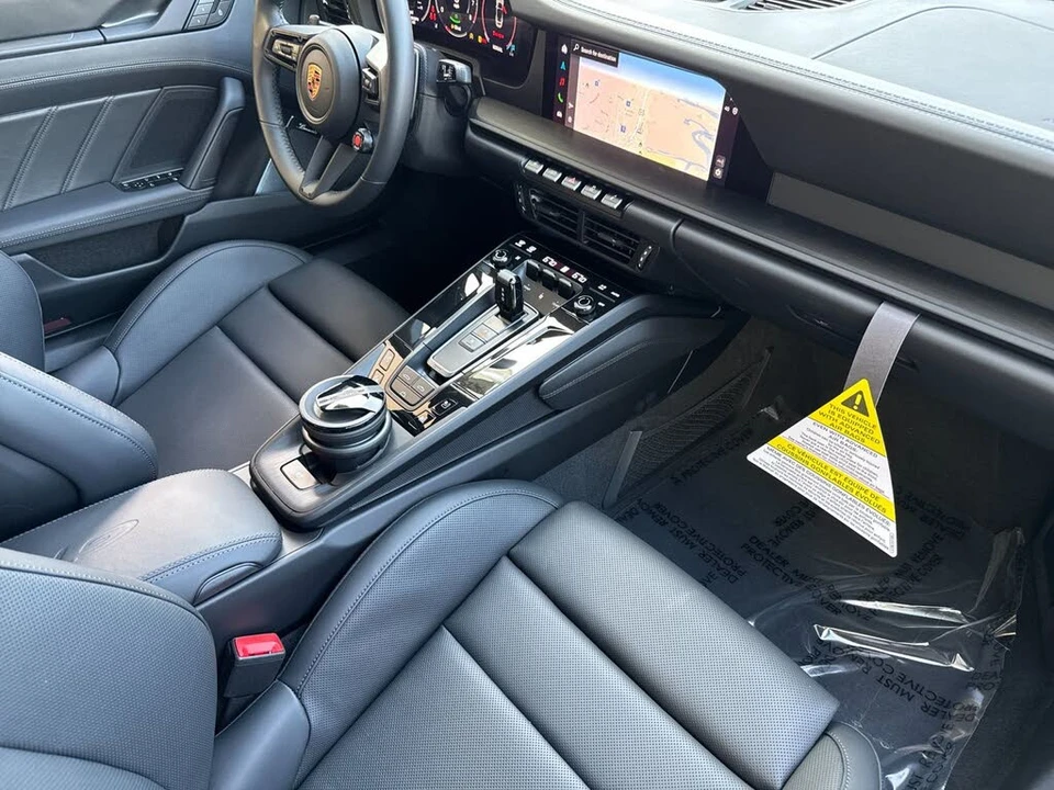 2026 Porsche 911 - Image 16 of 31
