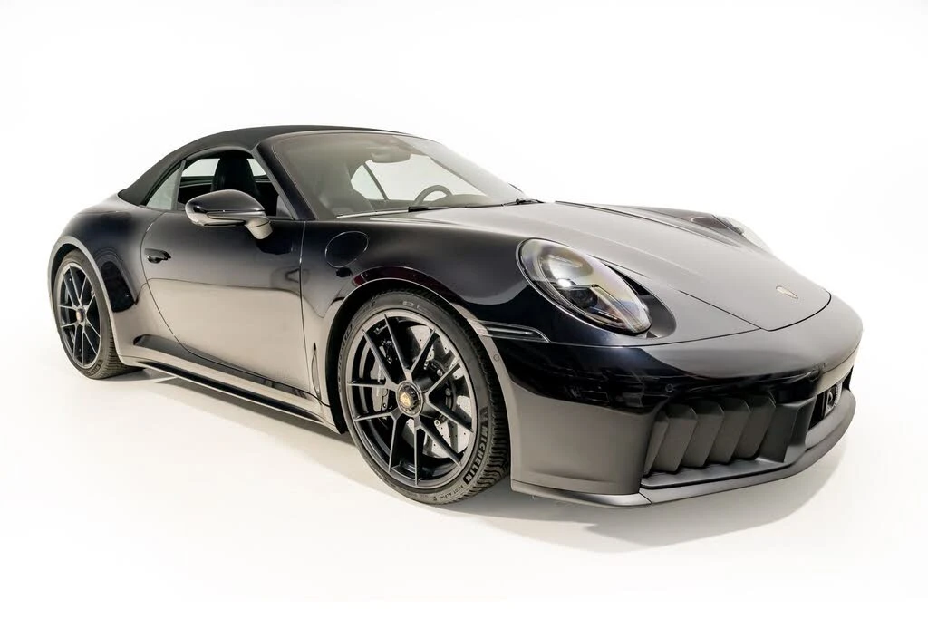 2026 Porsche 911 - Image 11 of 31