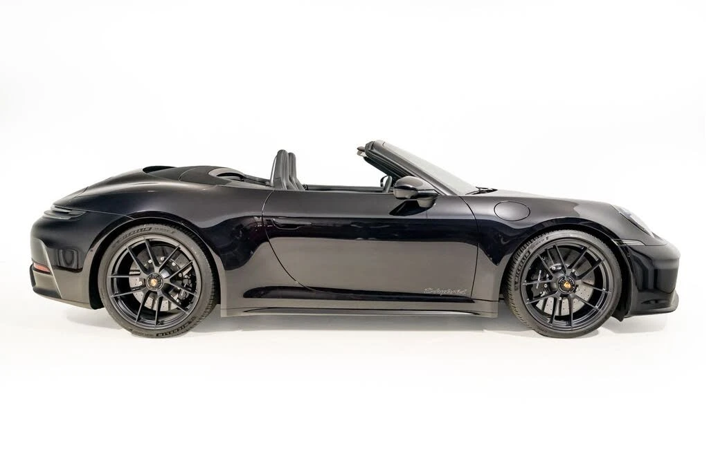 2026 Porsche 911 - Image 20 of 31
