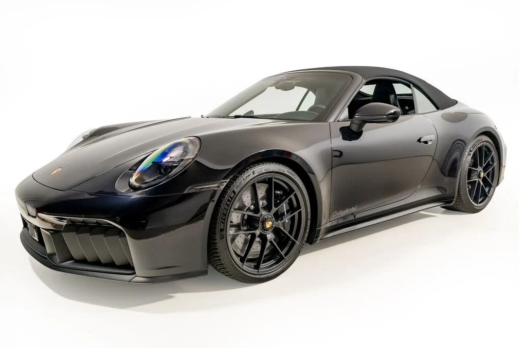 2026 Porsche 911 - Image 2 of 31