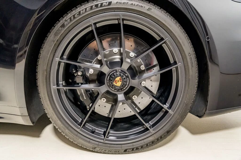 2026 Porsche 911 - Image 23 of 31
