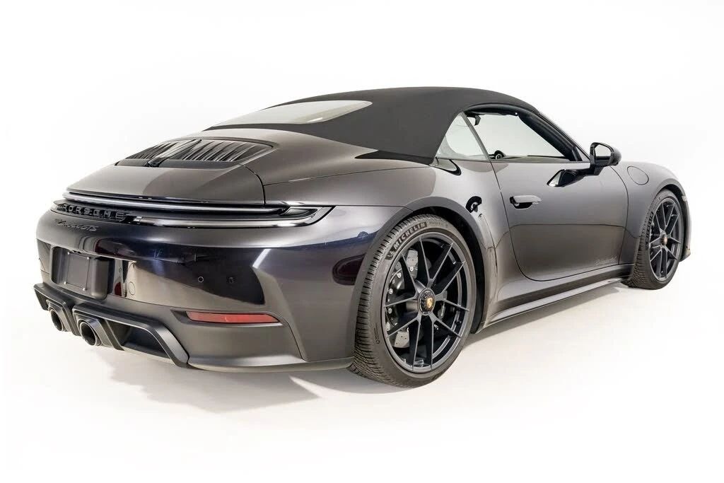 2026 Porsche 911 - Image 9 of 31