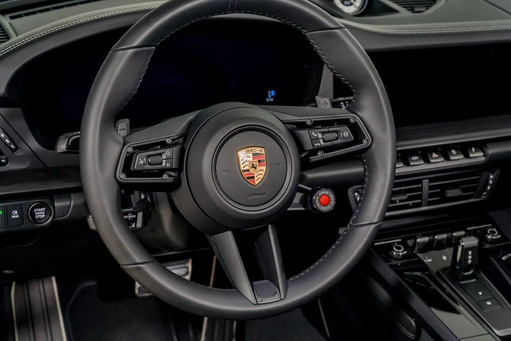 2026 Porsche 911 - Image 30 of 31