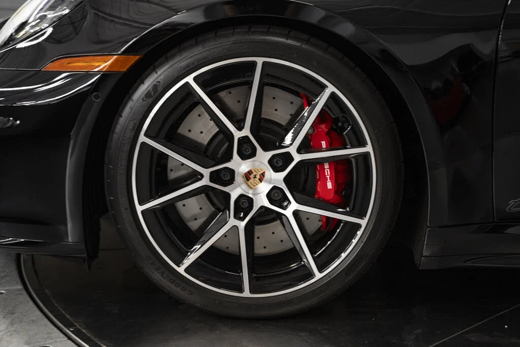 2026 Porsche 992 Carrera GTS - Image 16 of 31
