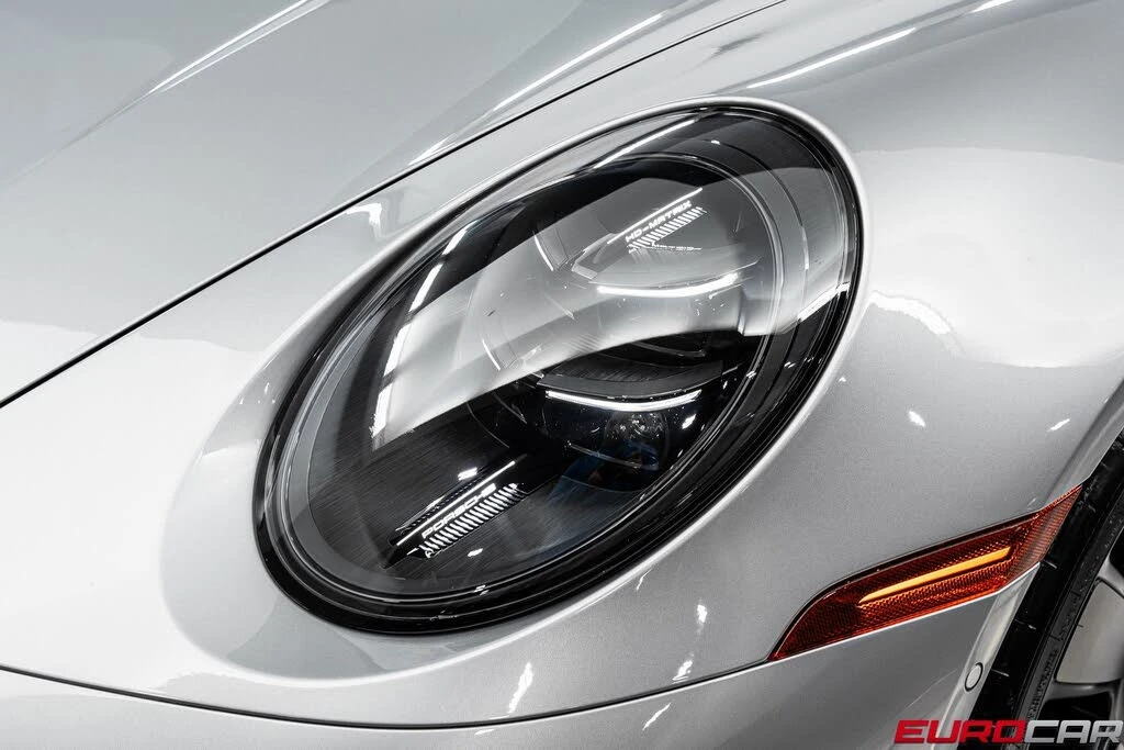 2026 Porsche 911 - Image 15 of 31
