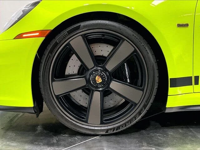 2026 Porsche 911 - Image 12 of 31