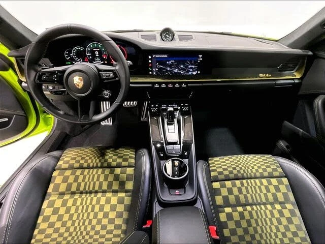 2026 Porsche 911 - Image 17 of 31