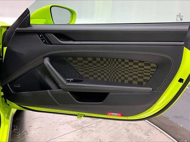 2026 Porsche 911 - Image 21 of 31