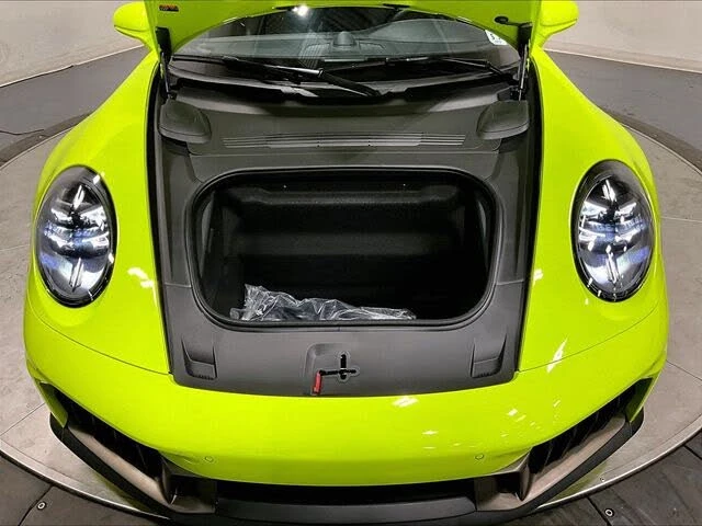 2026 Porsche 911 - Image 13 of 31