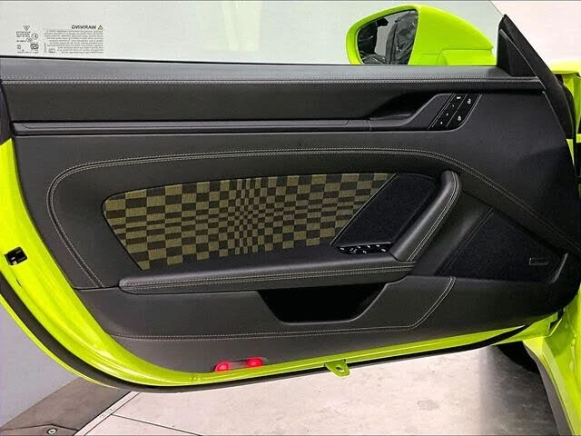 2026 Porsche 911 - Image 20 of 31