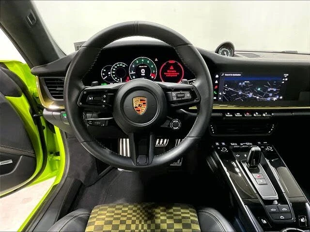 2026 Porsche 911 - Image 9 of 31