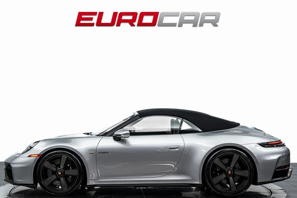 2026 Porsche 911 - Image 3 of 31