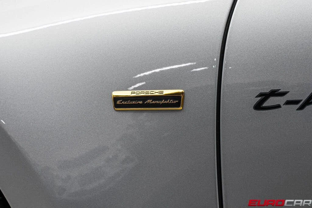 2026 Porsche 911 - Image 18 of 31