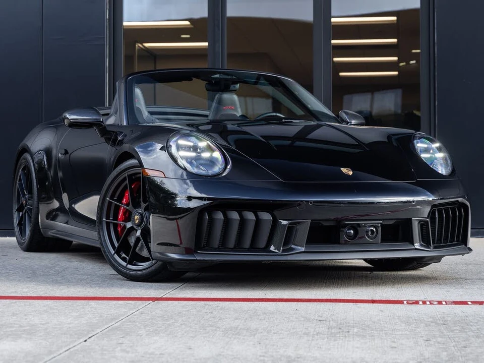 2026 Porsche 992 Carrera GTS - Image 6 of 31