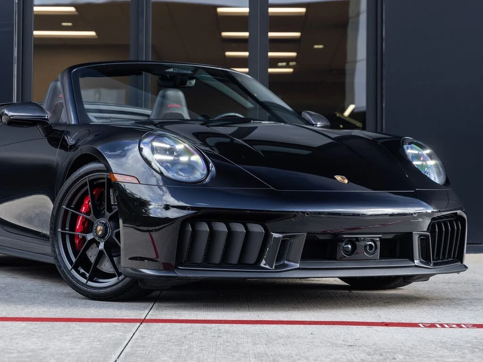 2026 Porsche 992 Carrera GTS - Image 9 of 31