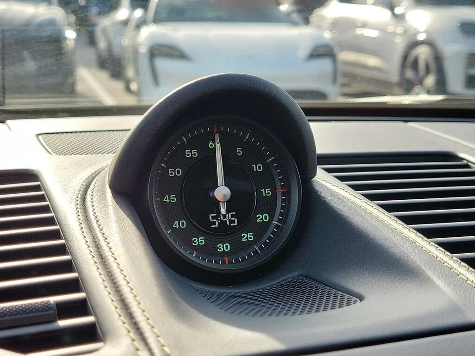 2026 Porsche 911 - Image 30 of 31