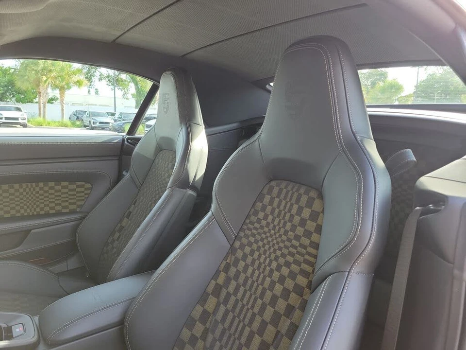 2026 Porsche 911 - Image 5 of 31