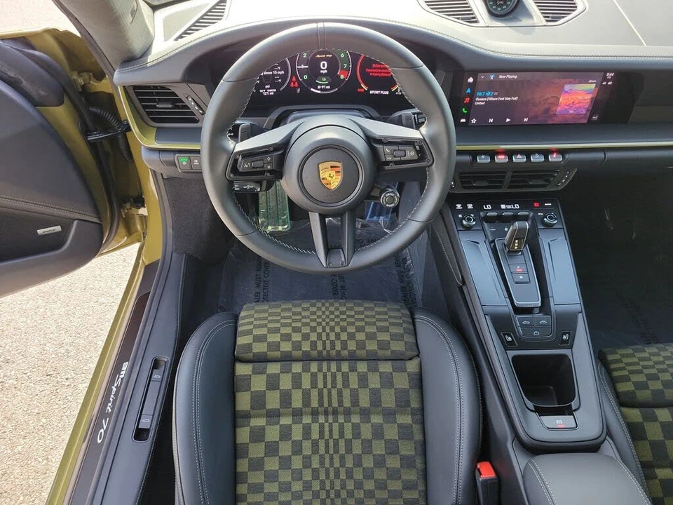 2026 Porsche 911 - Image 21 of 31