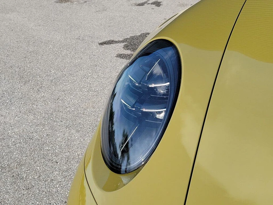 2026 Porsche 911 - Image 15 of 31
